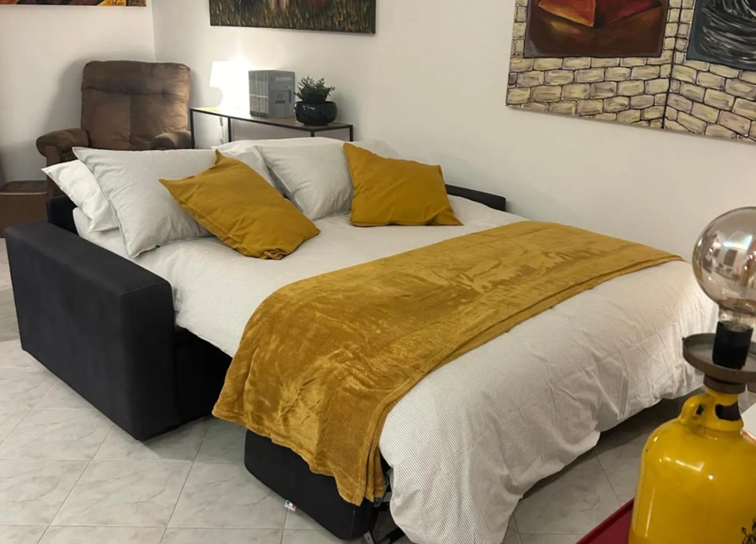 Mamma Roma Art Apartment  Rome